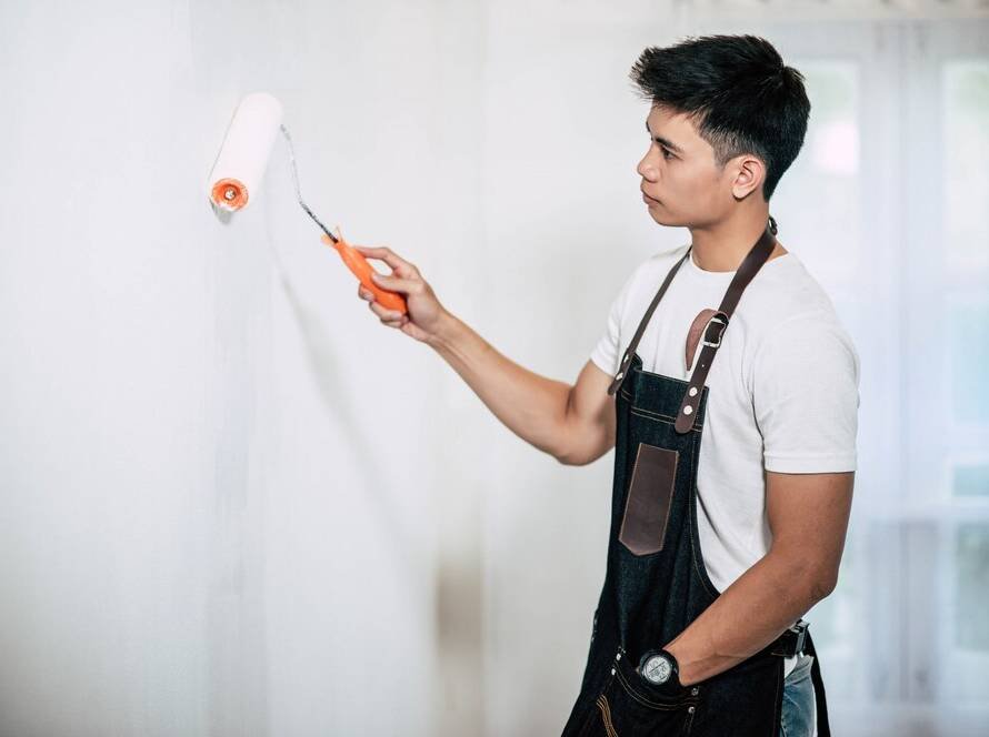 Hiring Painter for high-quality exterior home painting